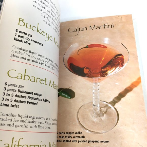 The Martini Collection of Classic & Exotic Martini Recipes - Picture 4 of 15